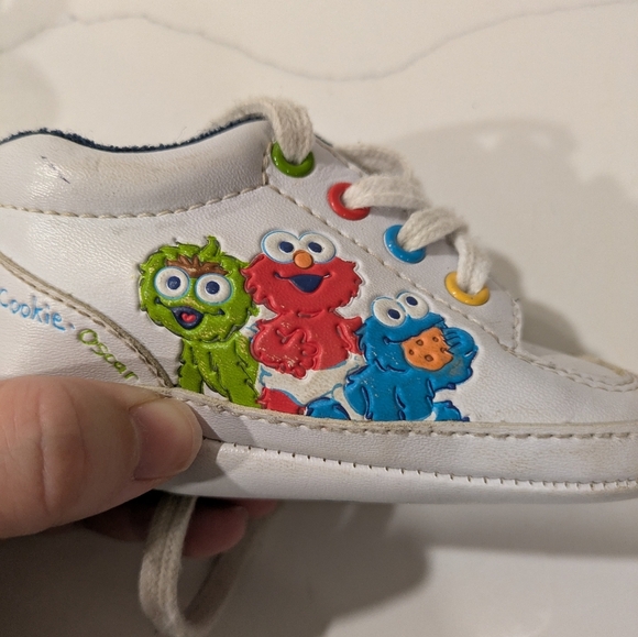 Vintage Sesame Street Baby Shoes - Picture 7 of 10